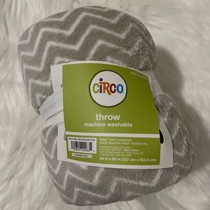 Circo grey and white chevron throw blanket